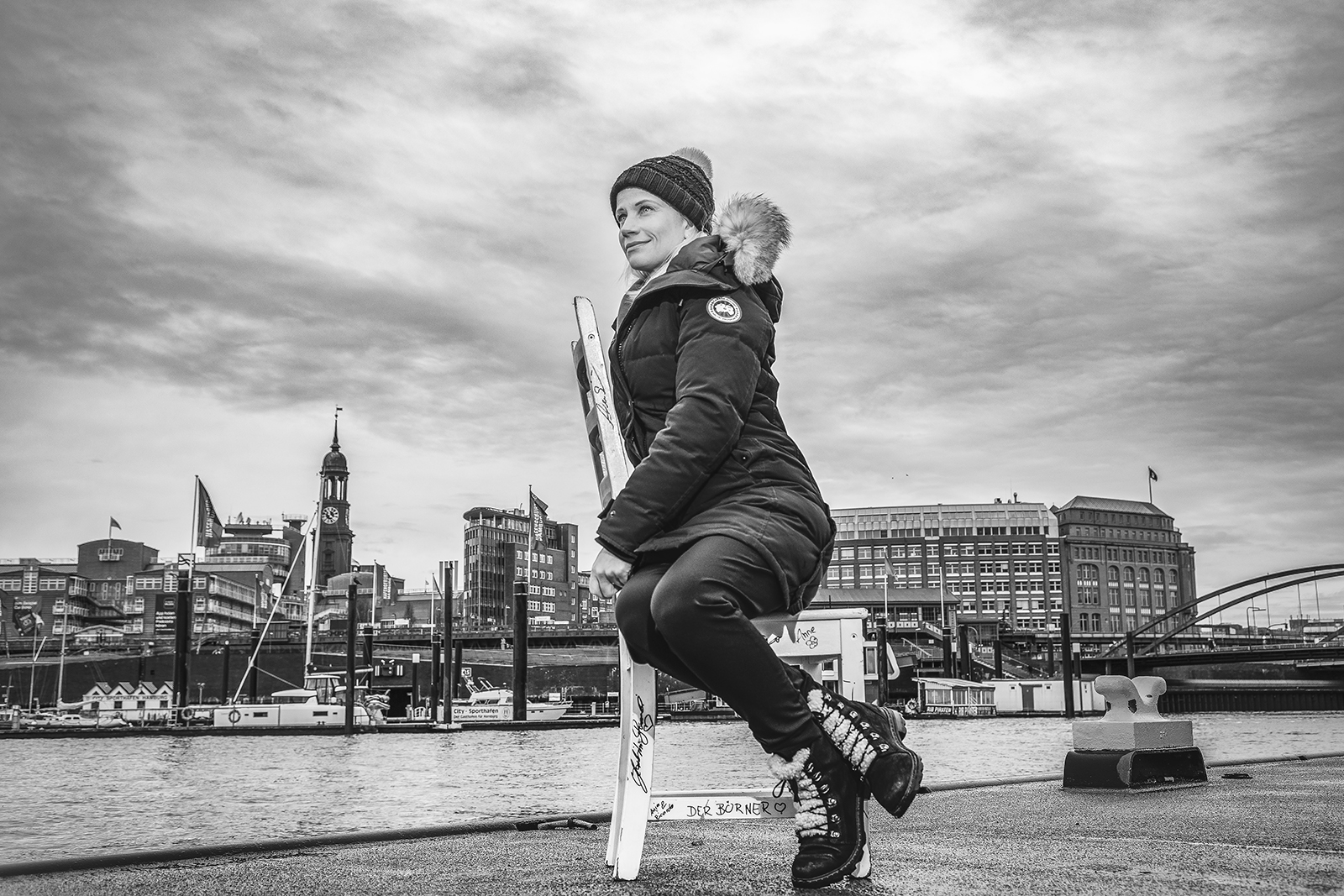 Finja Martens Der Weisse Stuhl Heiko Richter