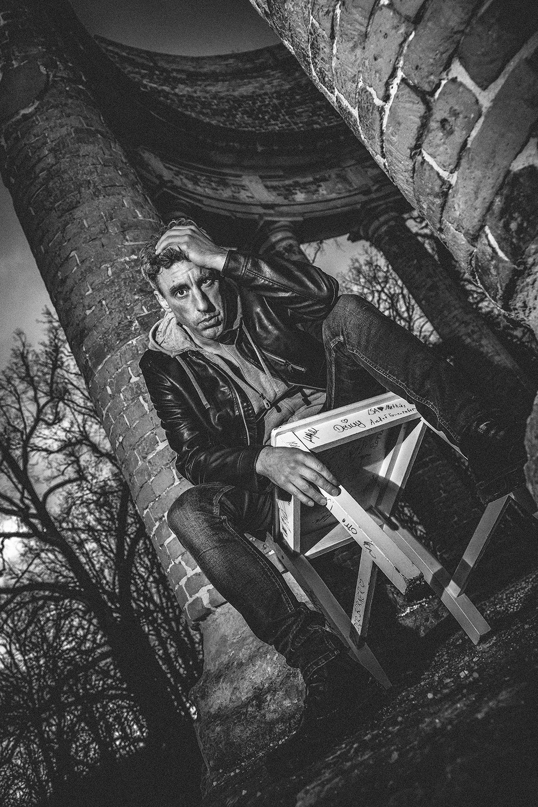 Alexander Schubert Der Weisse Stuhl Heiko Richter