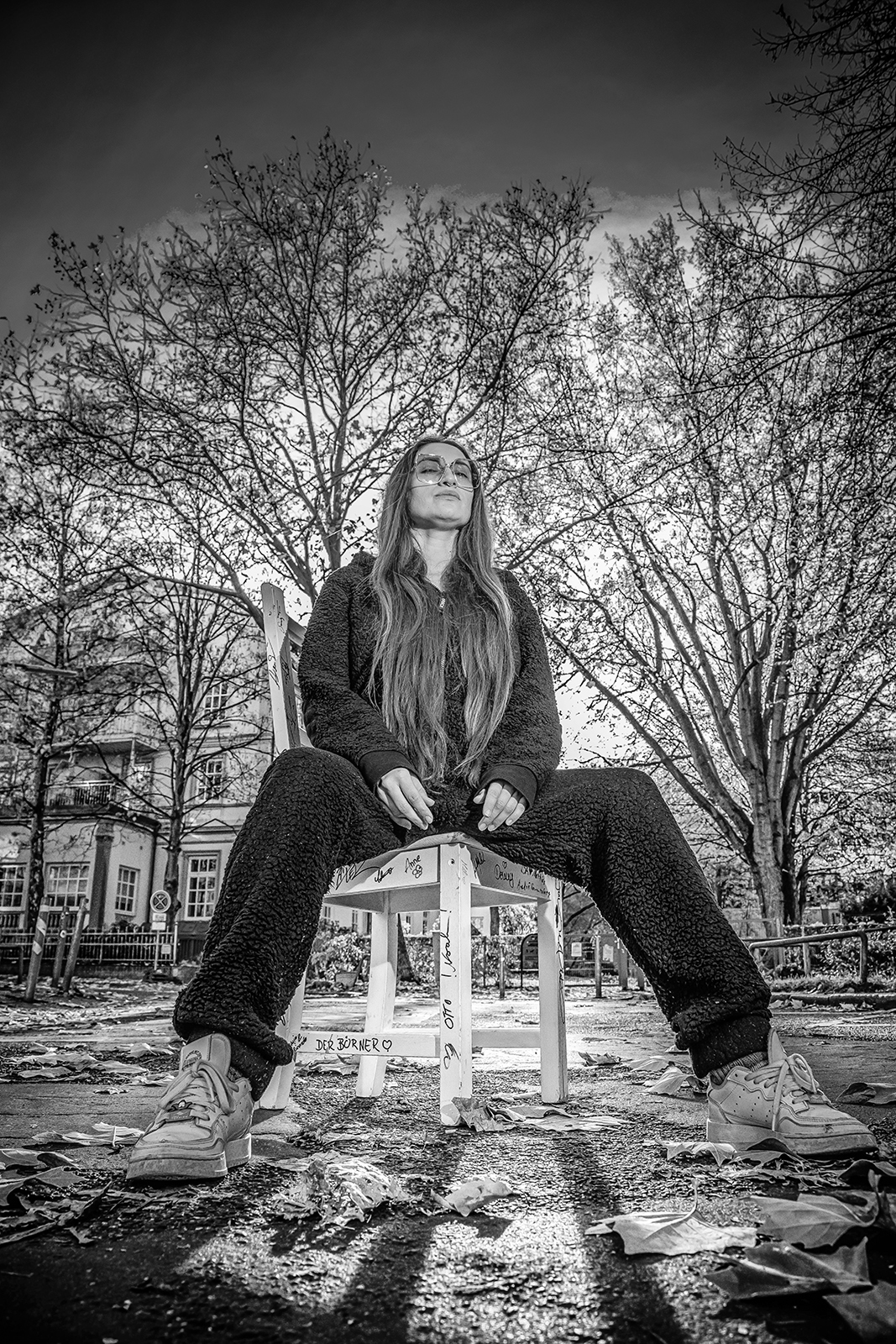 Lo Rivera Der Weisse Stuhl Heiko Richter