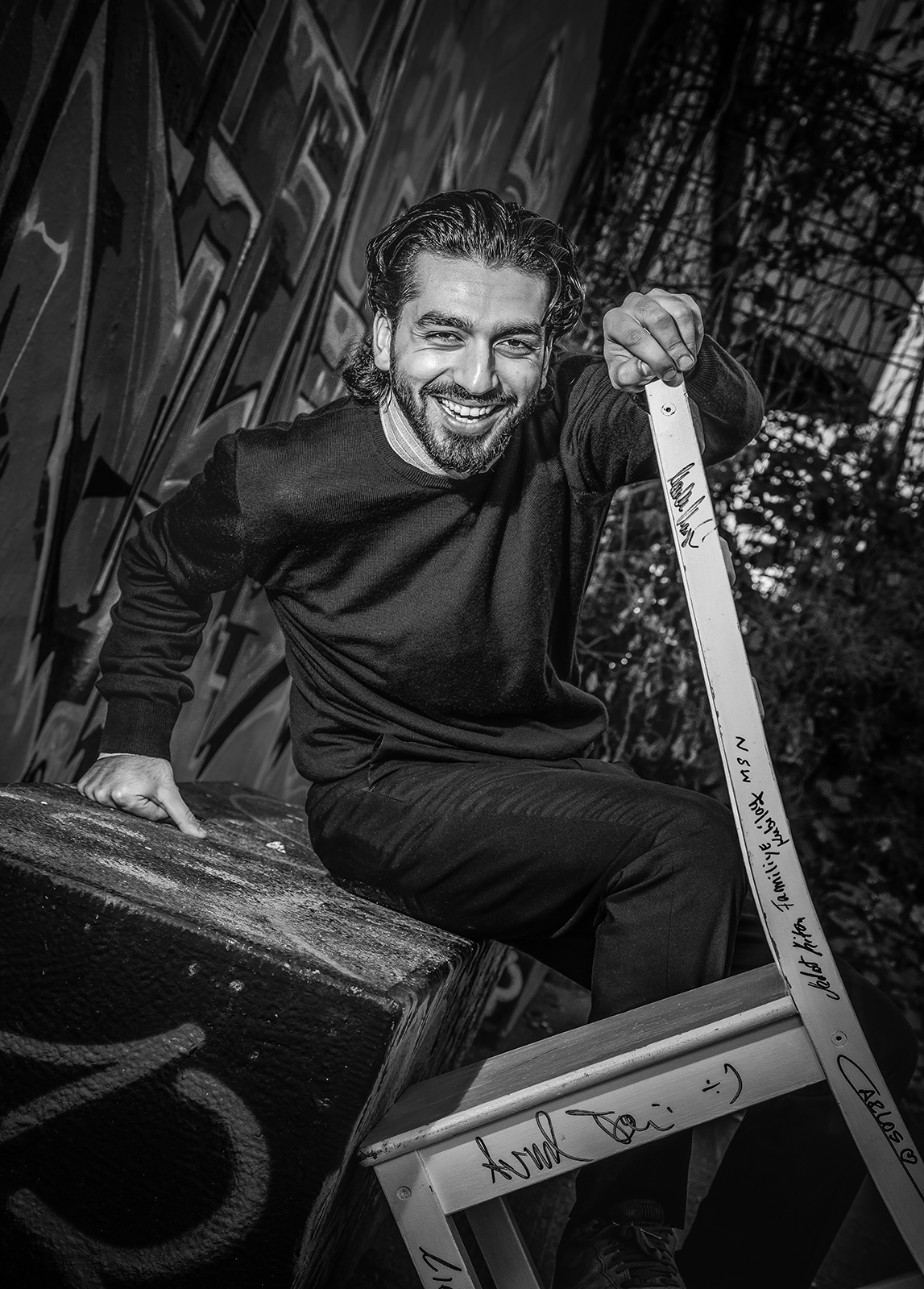 Omid Memar Der Weisse Stuhl Heiko Richter