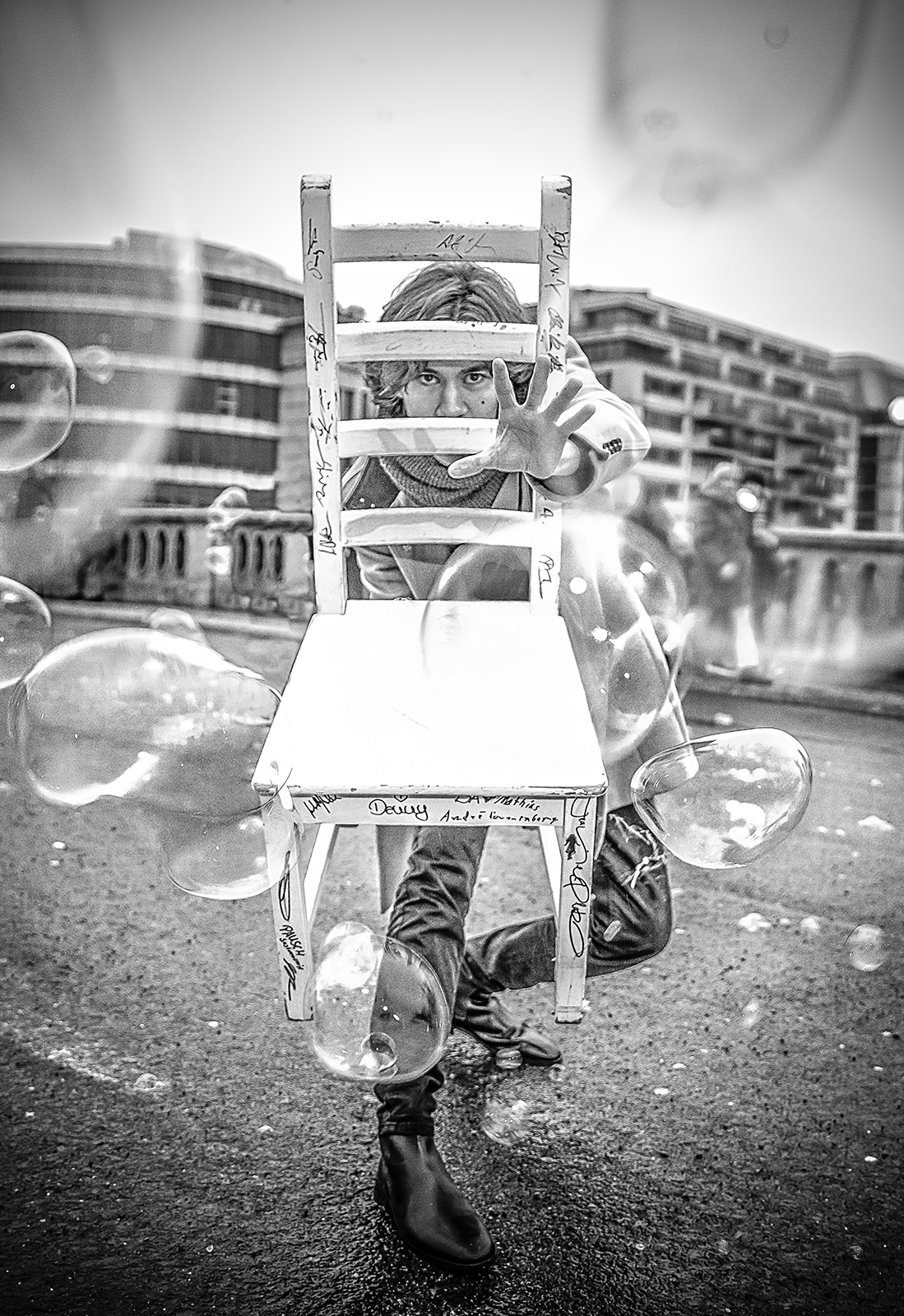 Alessandro Schuster Der Weisse Stuhl Heiko Richter