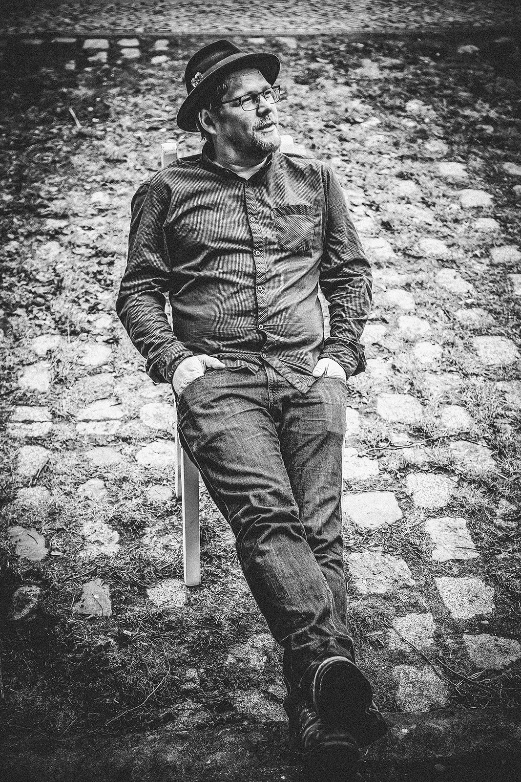 Oliver Bröcker Der Weisse Stuhl Heiko Richter