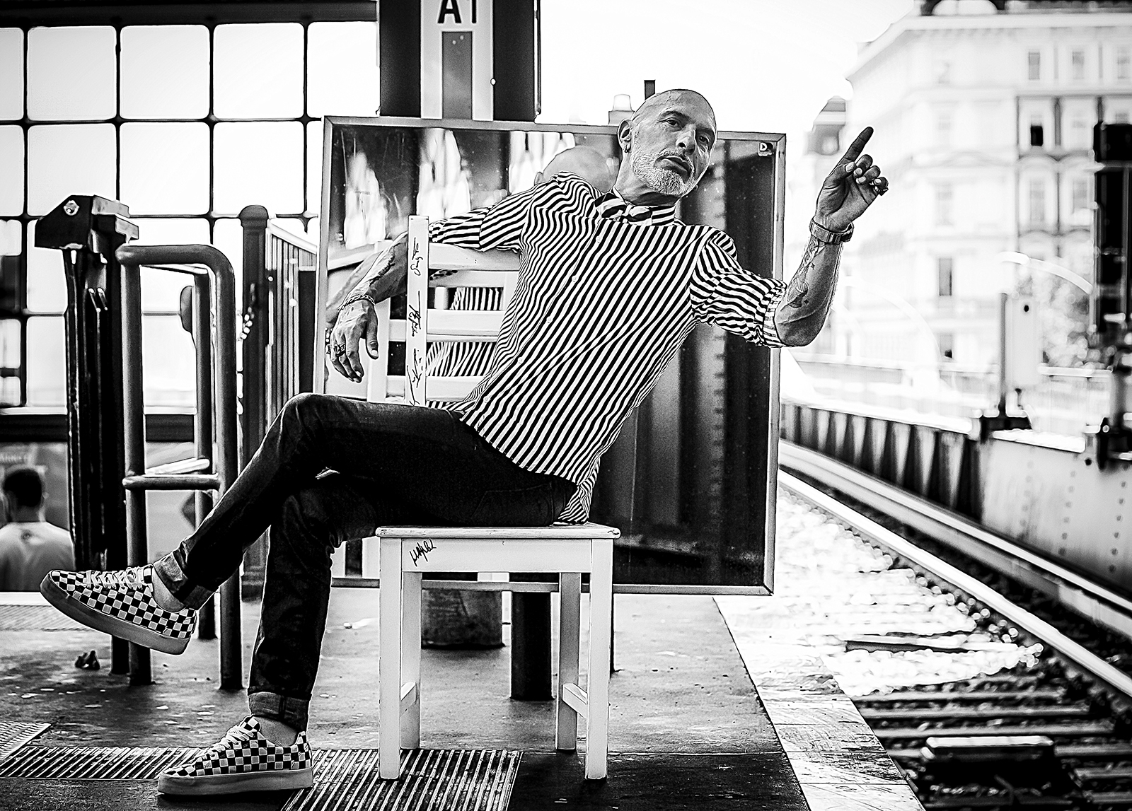 Carlos Fassanelli Der Weisse Stuhl Heiko Richter