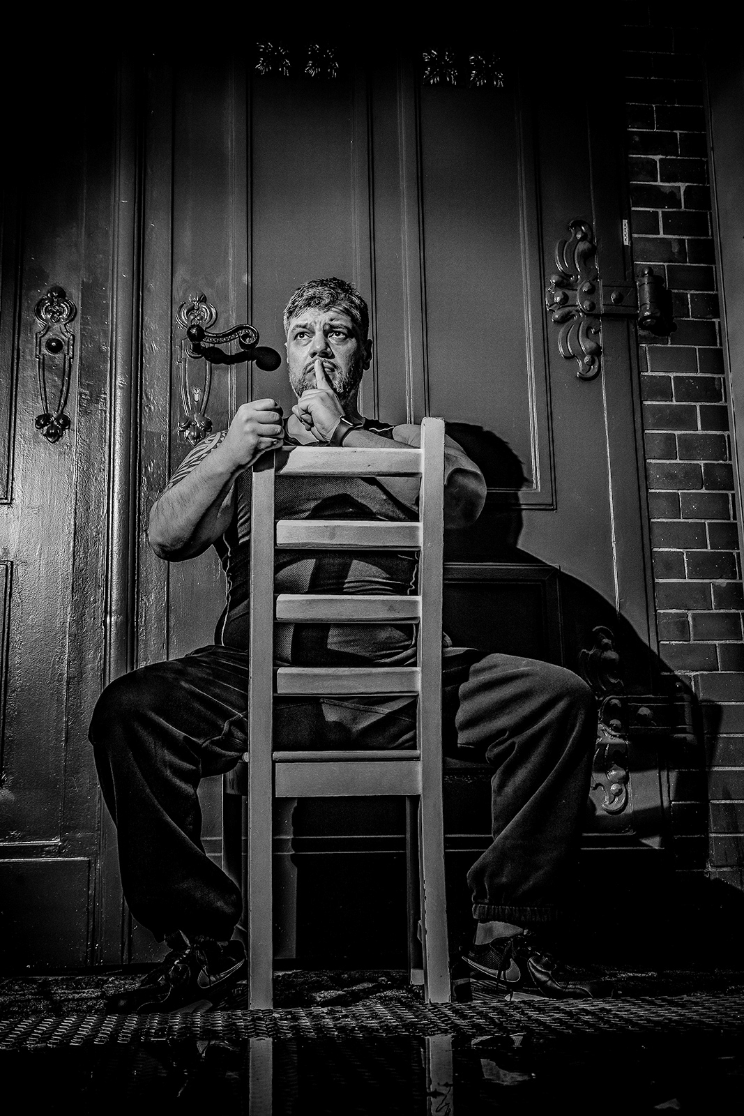 Imad Mardnli Der Weisse Stuhl Heiko Richter