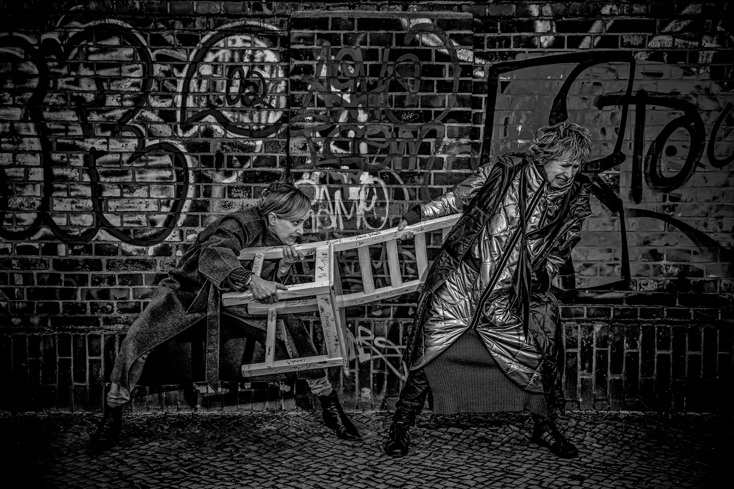 Beatrice & Judith Richter Heiko Richter Der Weisse Stuhl